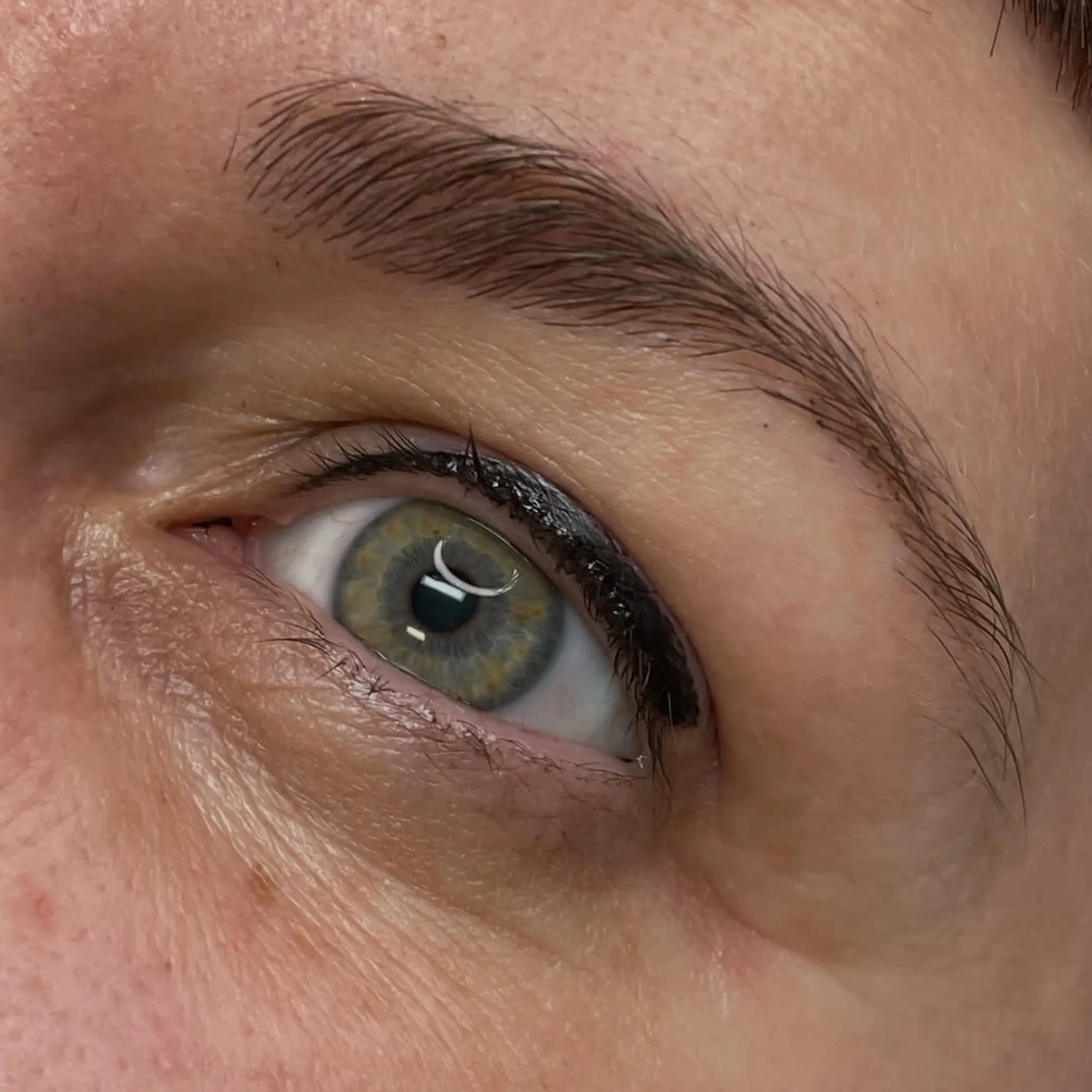cosmetic clinic consultation for mens lash tattoo
